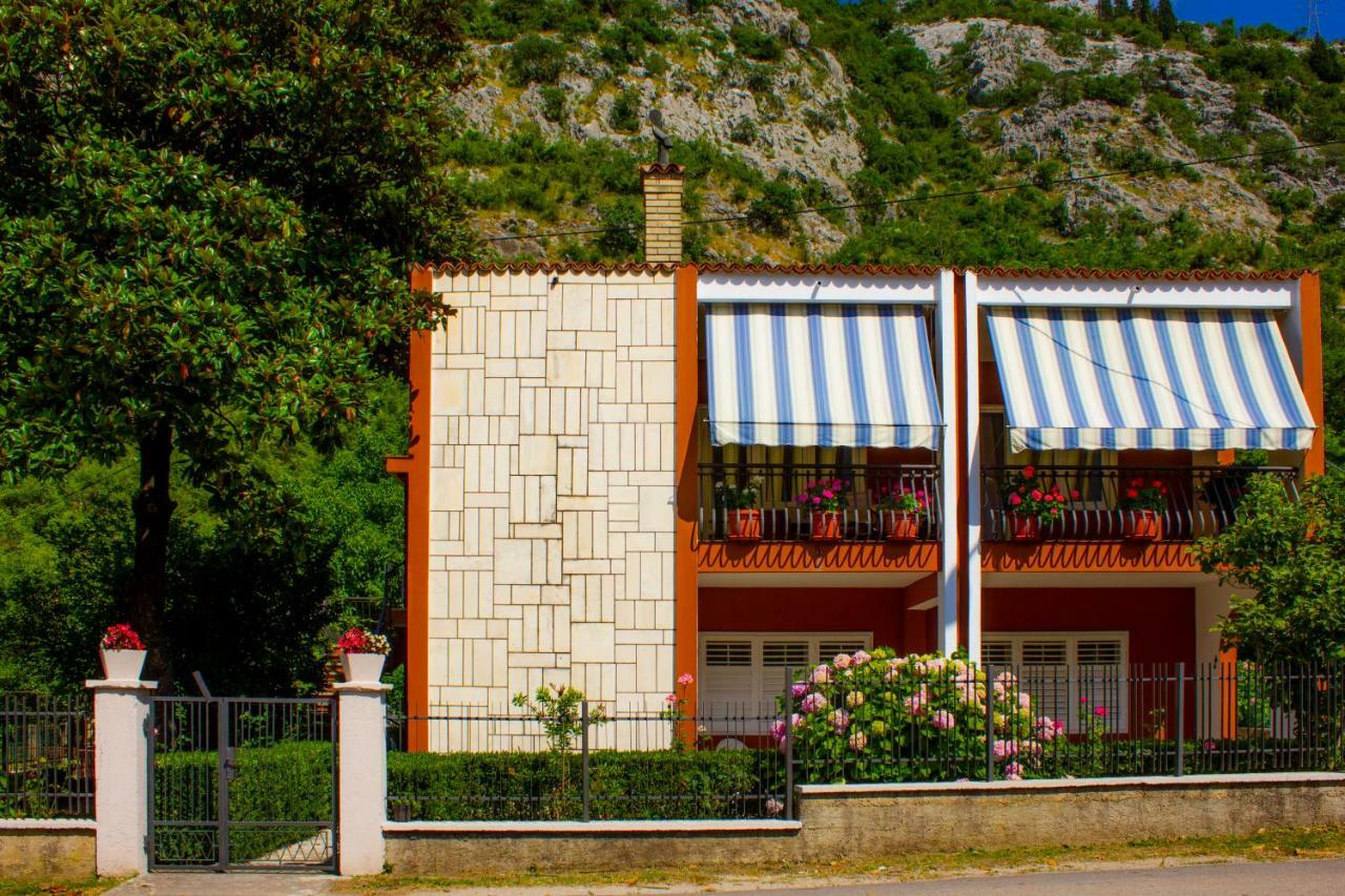 Apartments Rustic Kotor Exteriör bild